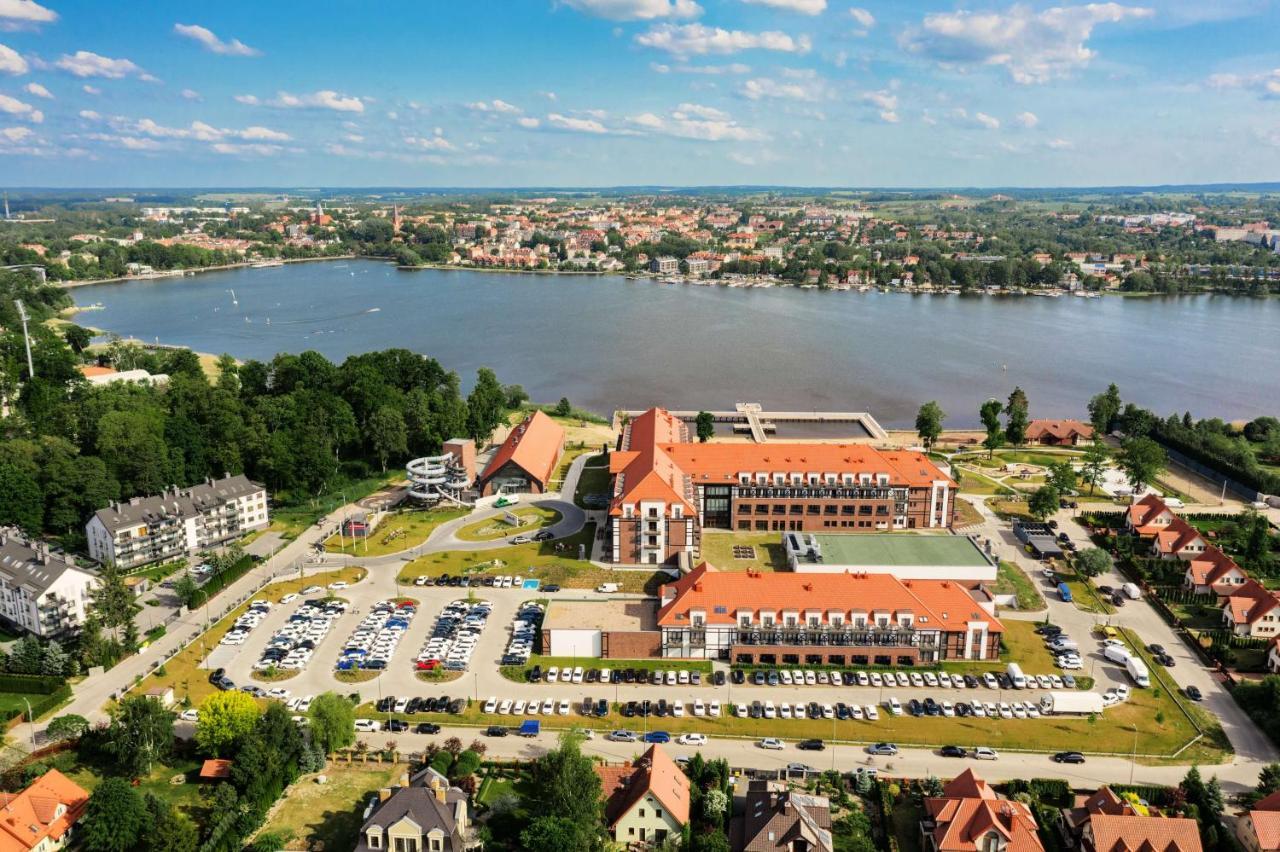 Radisson Blu Resort & Conference Center, Ostroda Mazury Екстериор снимка Aerial view of the town