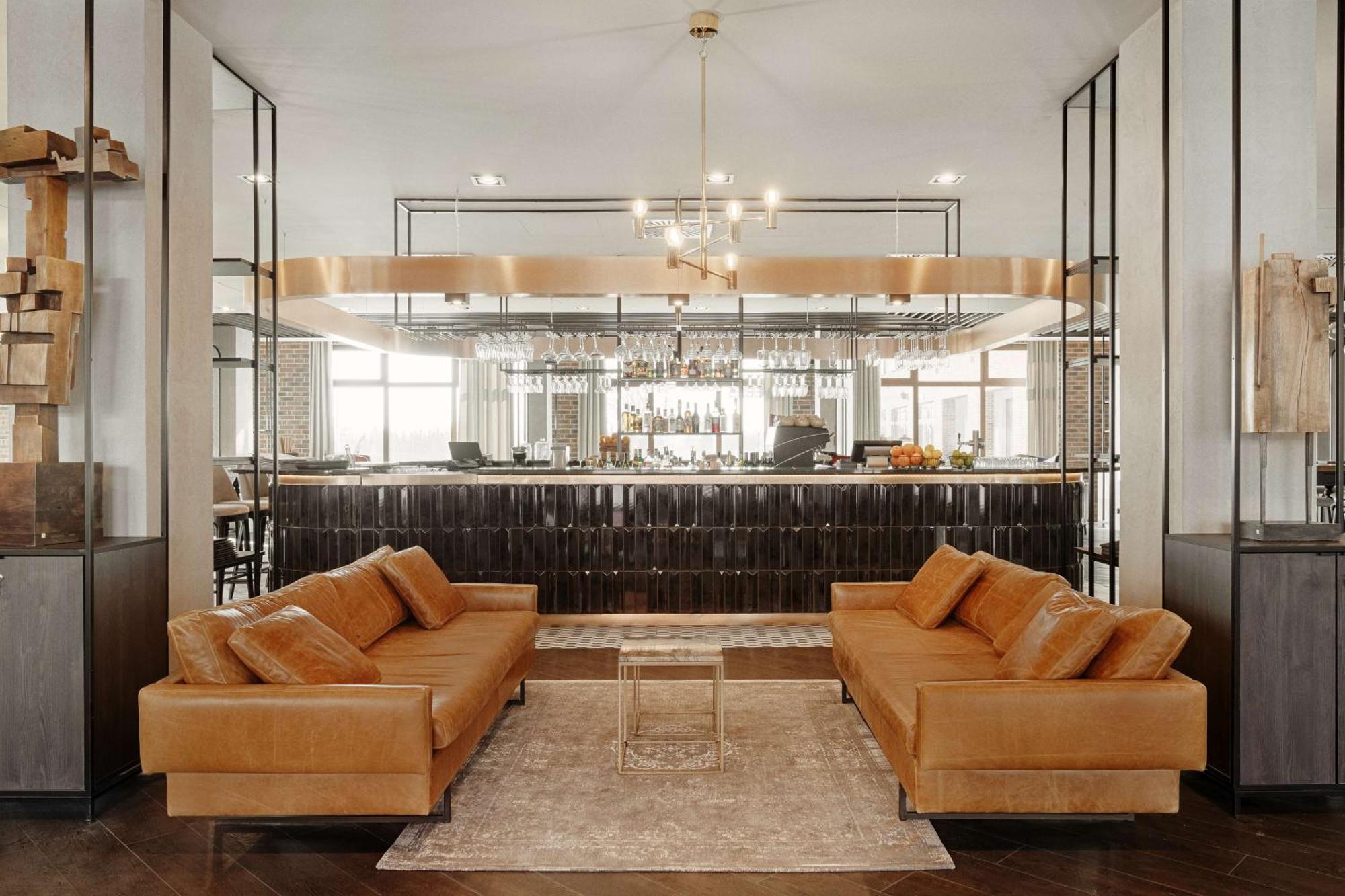 Radisson Blu Resort & Conference Center, Ostroda Mazury Екстериор снимка The bar at the 100 East 53rd Street location