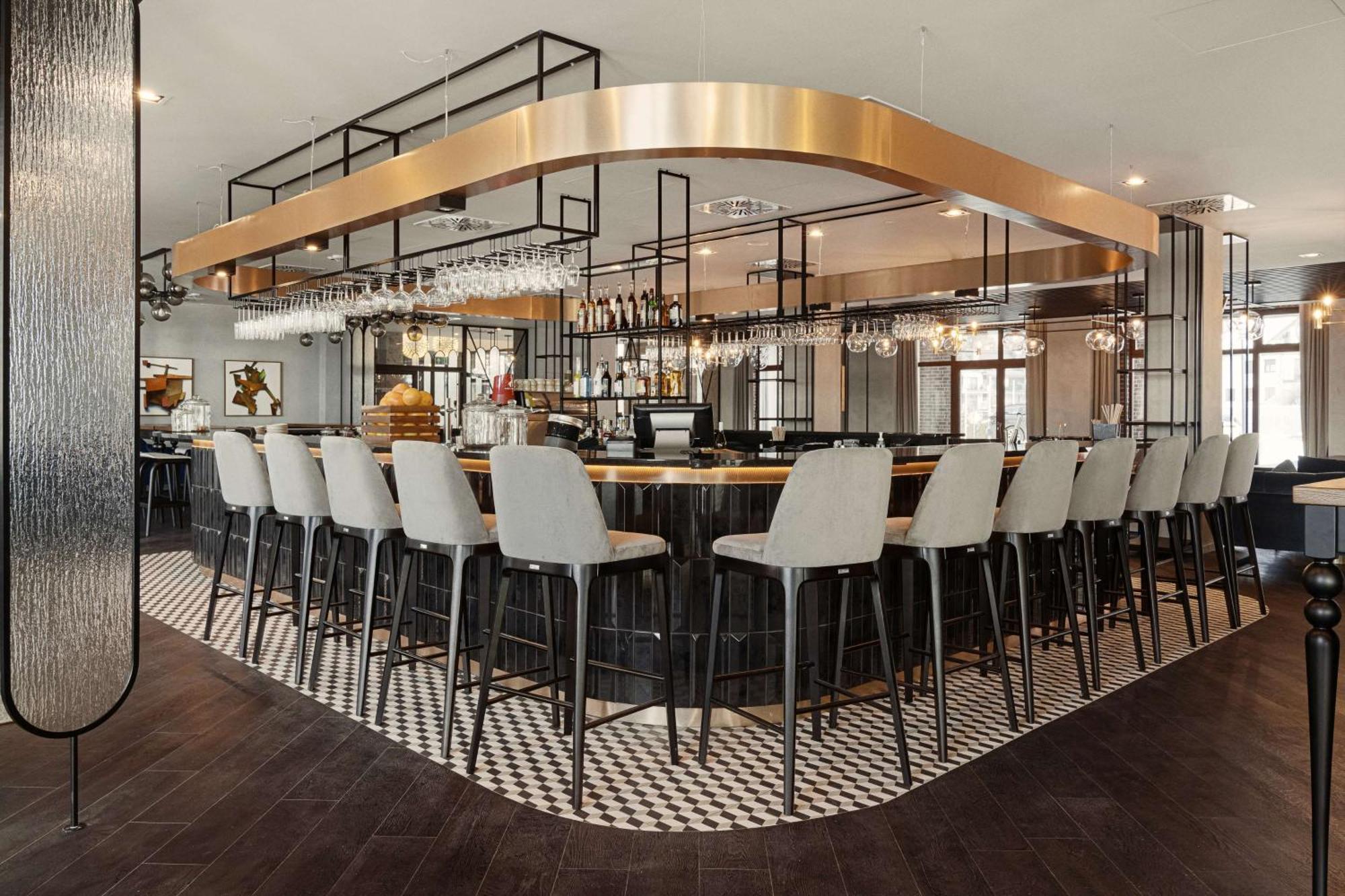 Radisson Blu Resort & Conference Center, Ostroda Mazury Екстериор снимка The bar at the restaurant