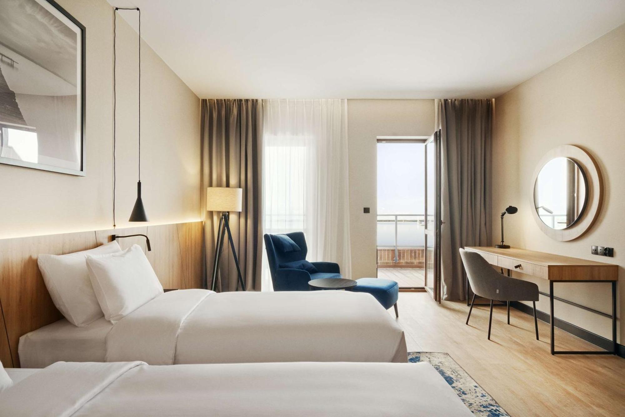 Radisson Blu Resort & Conference Center, Ostroda Mazury Екстериор снимка A guest room at the hotel